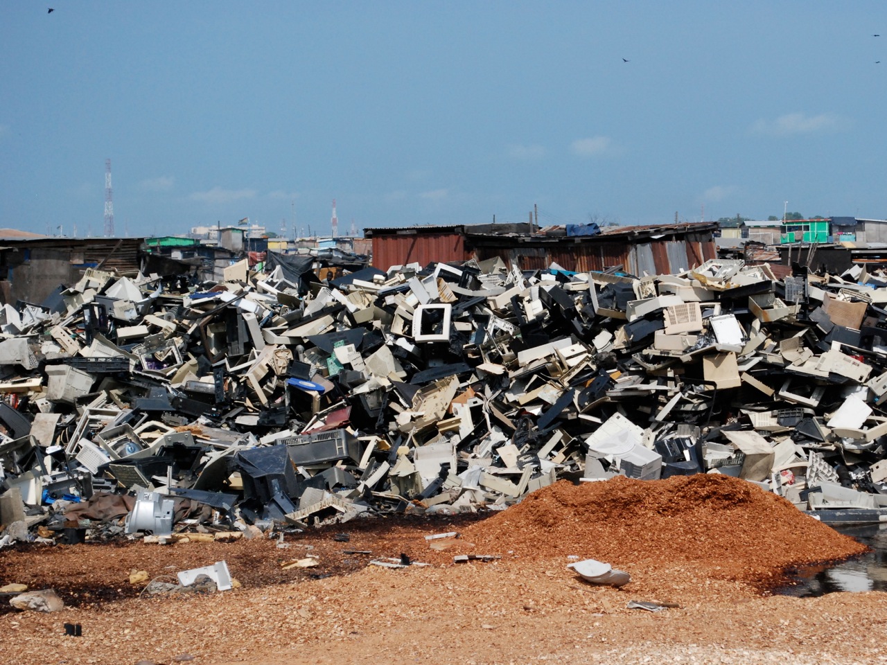 electronic_waste_dumped_developing_world.jpg