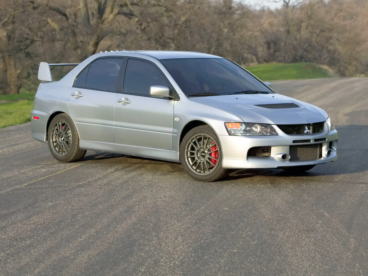mitsubishi-lancer-evolution-ix-01.jpg