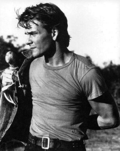 Patrick-Swayze-Johnny-Castle-patrick-swayze-3108859-400-500.jpg